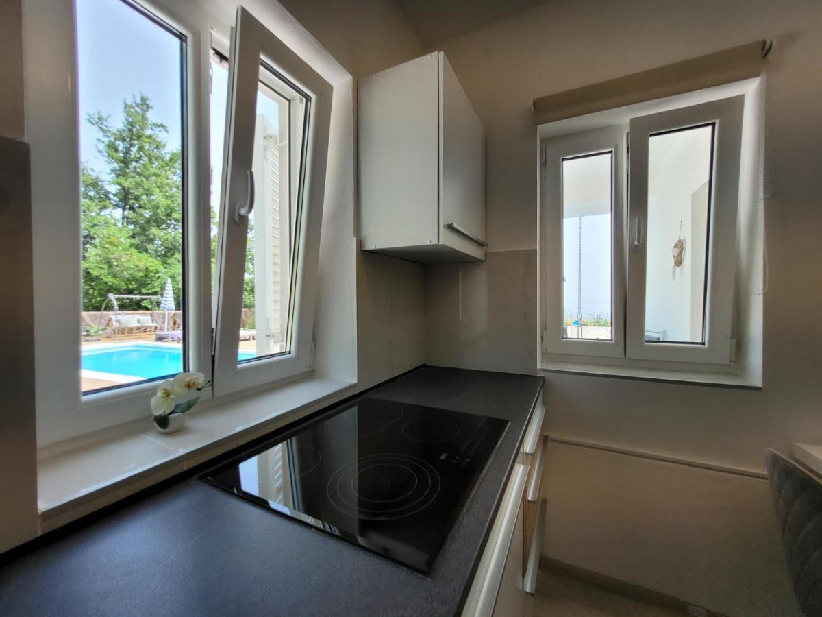 Ferienwohnung Mit Pool Kroatien Mit Meerblick Und Pool Ловран Экстерьер фото